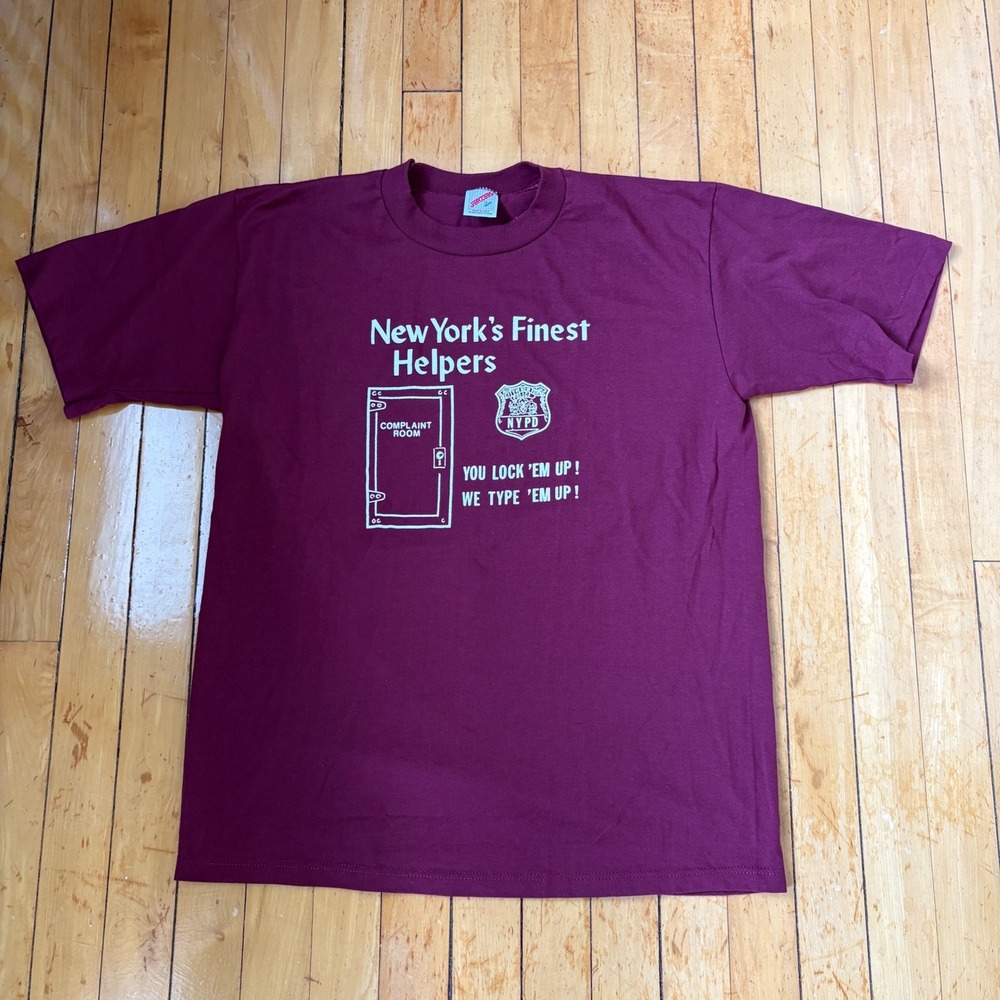 VTG NYPD New Yorks Finest Helpers
Complaint Room Jerzees L USA Single Stitch